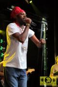 Stikki Tantafari (Jam) with The House Of Riddim Band 19. Reggae Jam Festival - Bersenbrueck 02. August 2013 (2).JPG